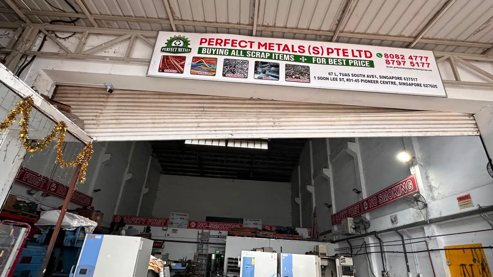 Emergency Stuck Roller Shutter Repair & Mechanical Jam Resolution in Singapore